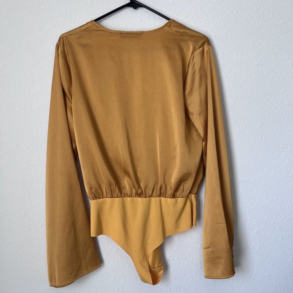 Bodysuit Mustard Bell Sleeve size 8 - Picture 4 of 7